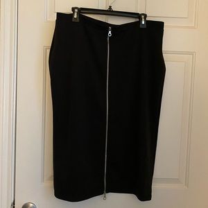 I love ronson (JC Penney). Size XL. Black pencil skirt. (Tub A)
